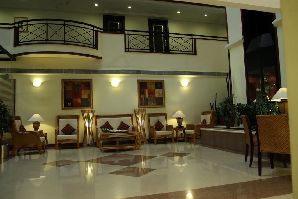 The Residency Karur Hotel Luaran gambar