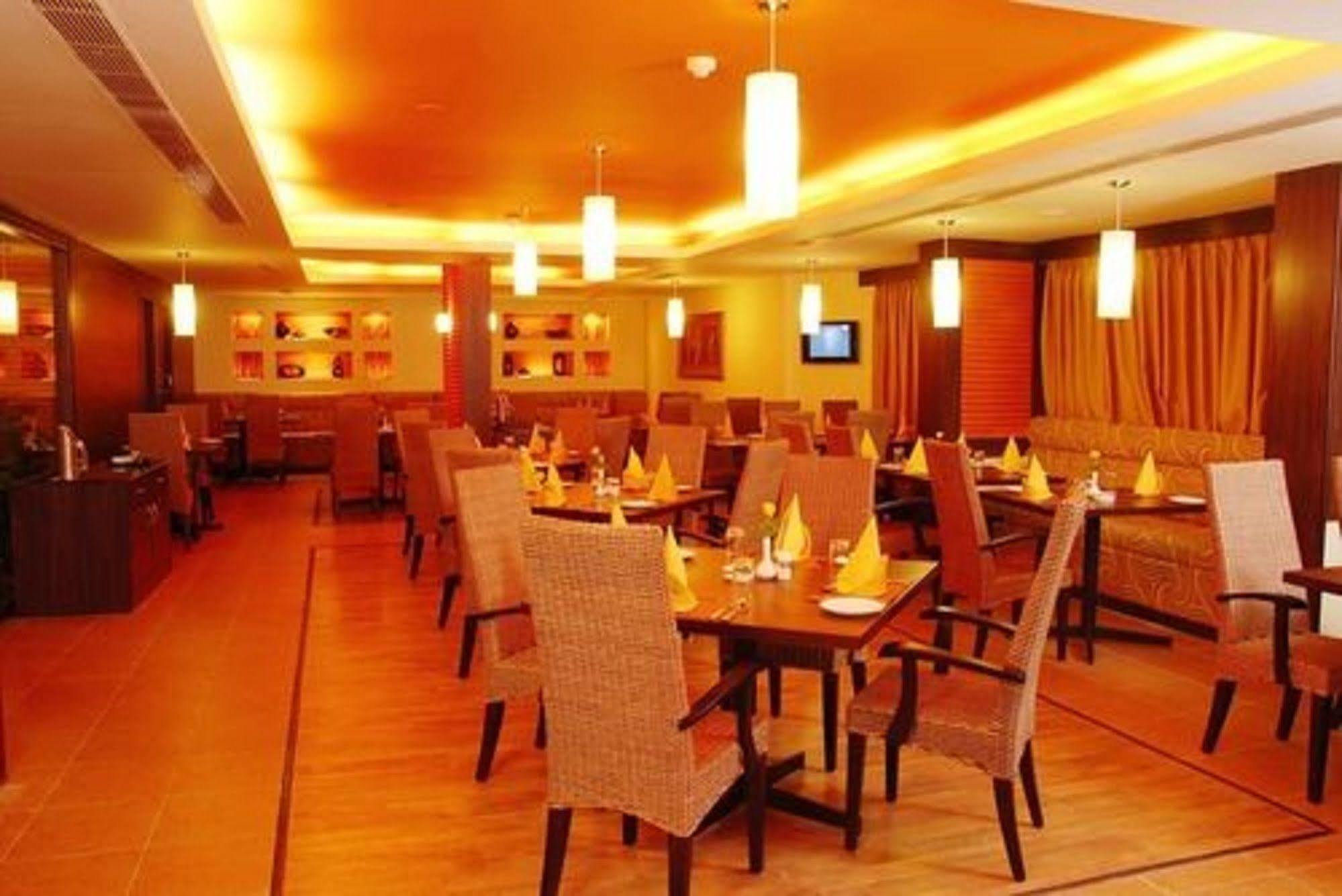 The Residency Karur Hotel Luaran gambar